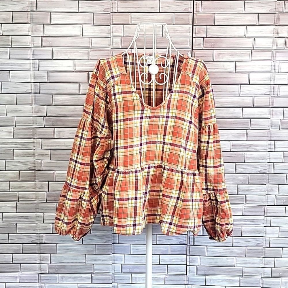Dip flannel plaid peasant blouse with ruffle Women's Size L